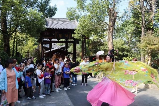 双节开化根缘小镇新项目引人气，赏美景观美艺根宫佛国赏秋正当时(图14)