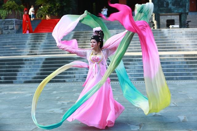 双节开化根缘小镇新项目引人气，赏美景观美艺根宫佛国赏秋正当时(图7)