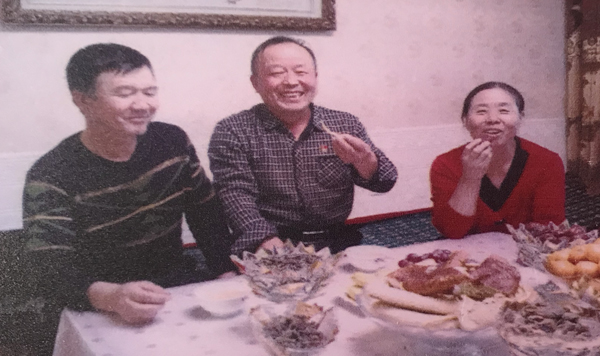吴显明的心愿：让大家团结幸福生活(图4)