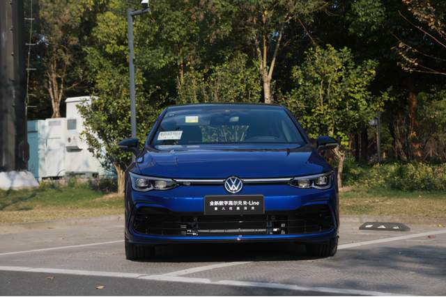 满满的科技感 试驾全新数字高尔夫8(图2)