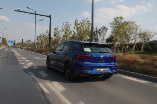 满满的科技感 试驾全新数字高尔夫8(图18)