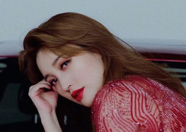 金莎再谈章子怡的点评，称是不爽、愤怒的，不喜欢人家攻击我人格(图1)