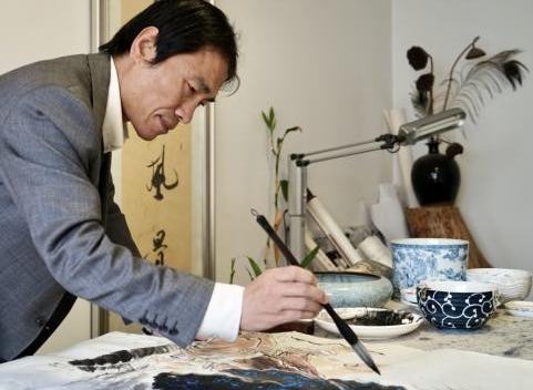 中国画家李士良水墨人物画作品走进双语国际期刊《中国与俄罗斯》