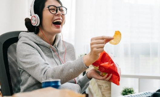 熬夜暴饮暴食警惕心脑血管意外！赛立复揭秘心脑血管防护新方向